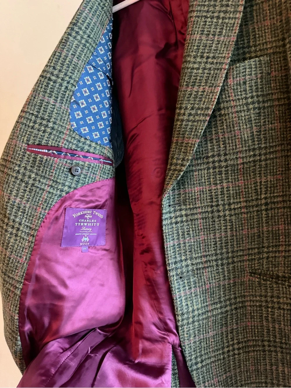 Charles Tyrwhitt Green Tweed Sport Coat with Burgundy Satin Lining